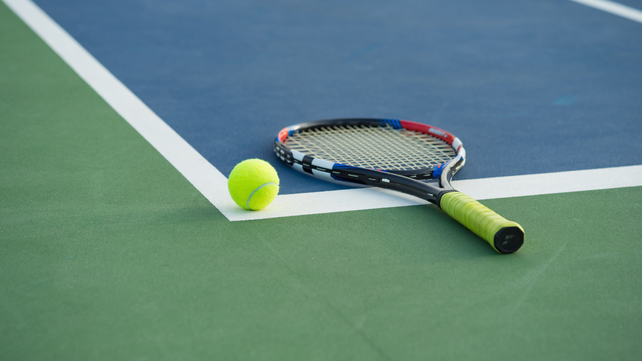 difference-between-98-and-100-tennis-racquet